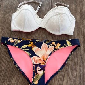 Triangl Bikini